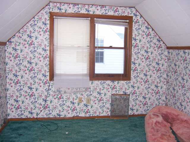 207 Demorest Road Columbus, OH 43204 - Photo 6 of 12 Gallery Image 6
