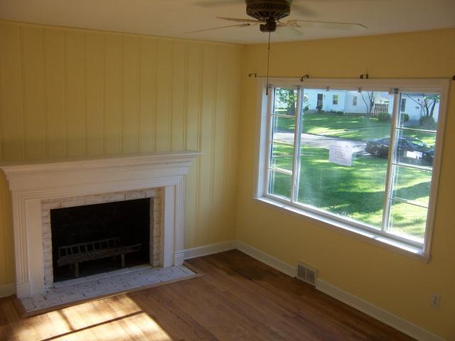 207 Demorest Road Columbus, OH 43204 - Photo 8 of 12 Gallery Image 8