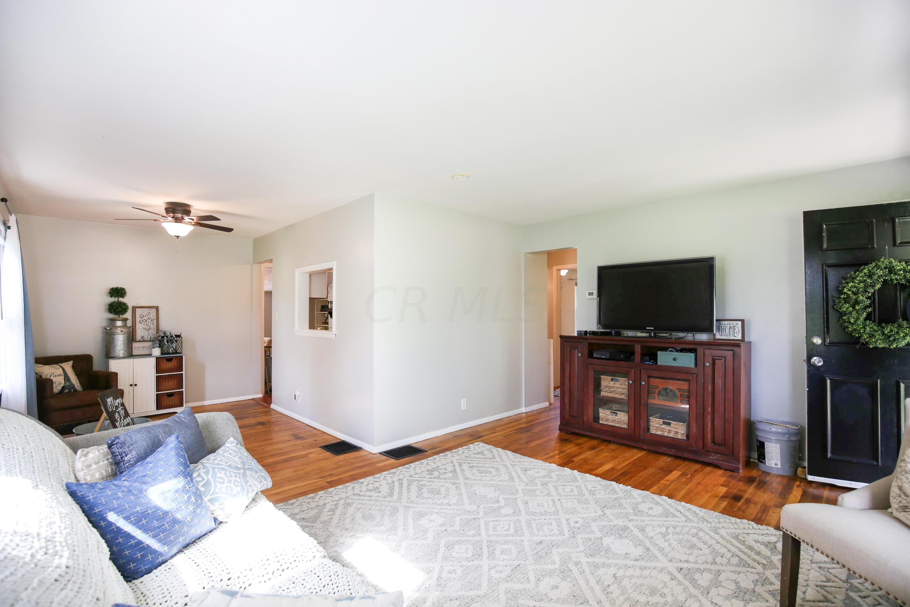 524 Mondhank Road Northeast Lancaster, OH 43130 - Photo 16 of 36 Gallery Image 16