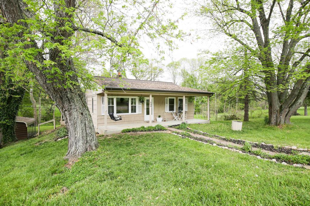 524 Mondhank Road Northeast Lancaster, OH 43130 - Photo 3 of 36 Gallery Image 3