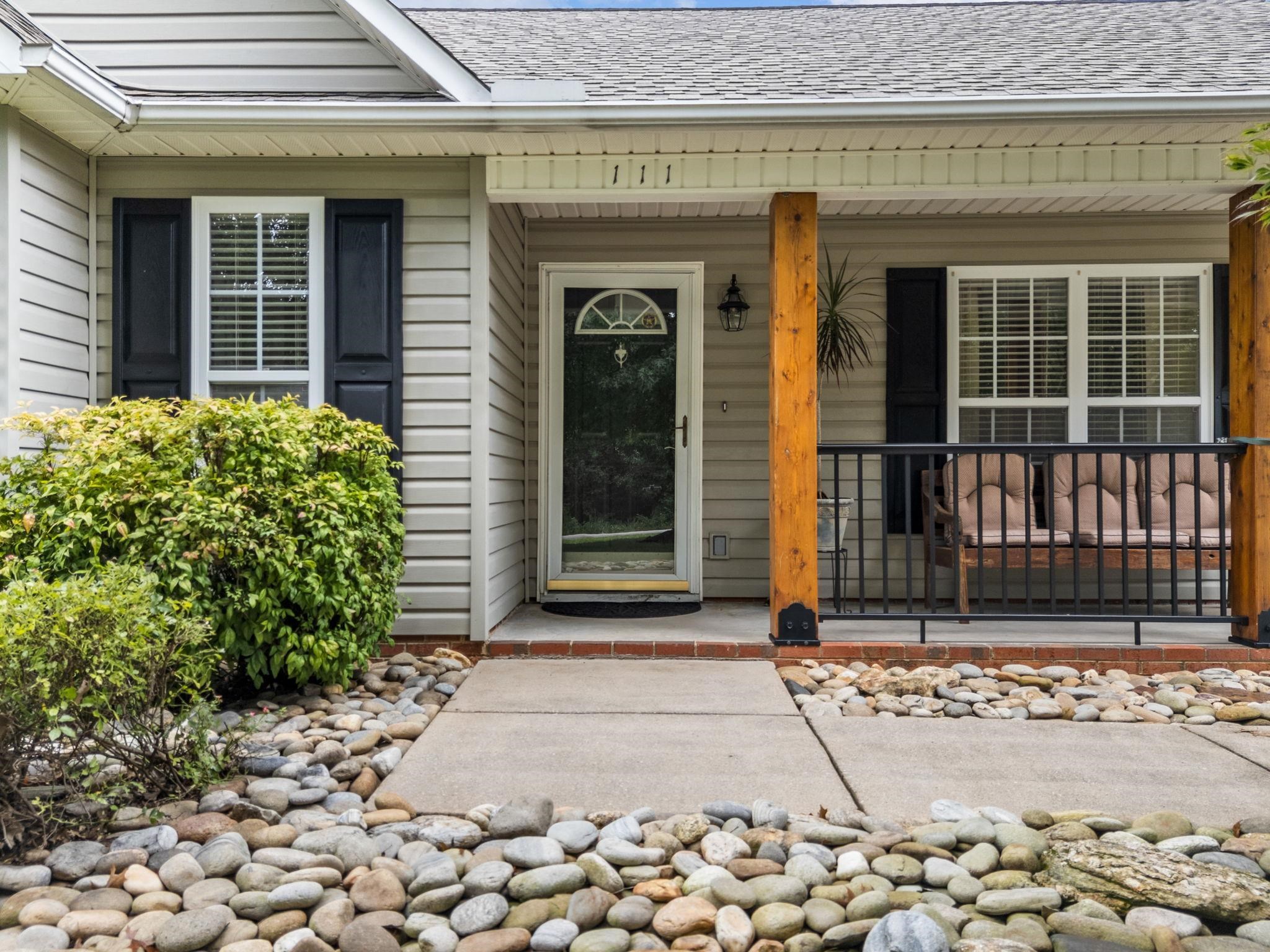 111 State Rd S-42-2289 Greer, SC 29651 - Photo 5 of 38 Gallery Image 5