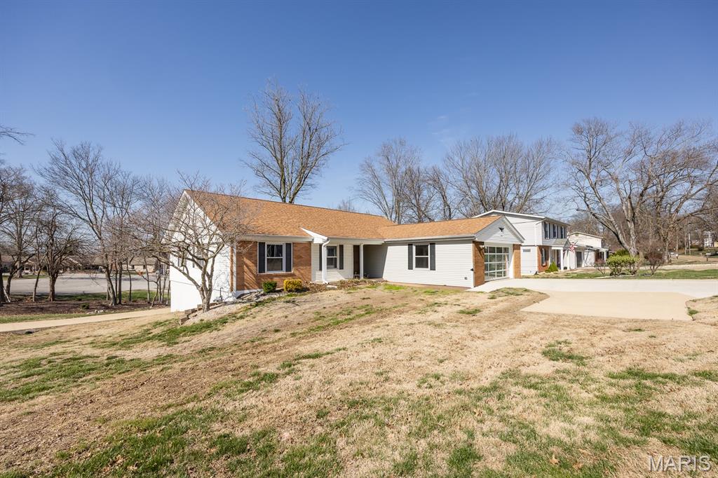 1011 Belleville Street Lebanon, IL 62254 - Photo 2 of 35