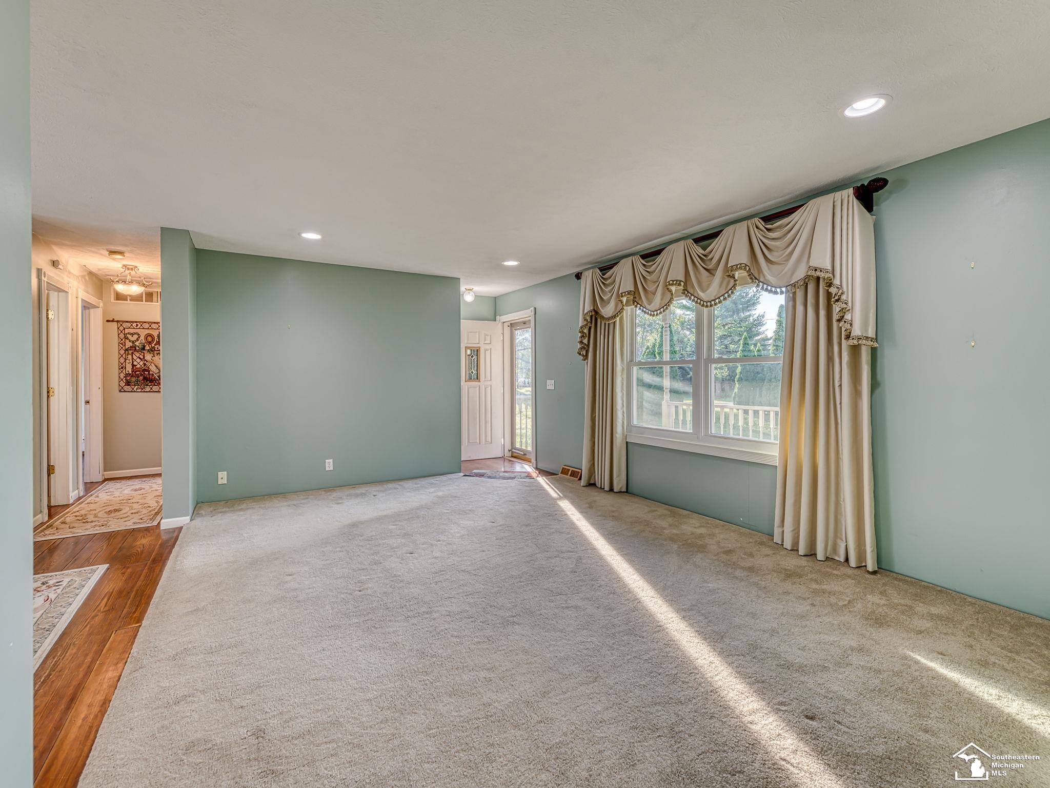 1858 West Albain Road Monroe, MI 48161 - Photo 6 of 45 Gallery Image 6