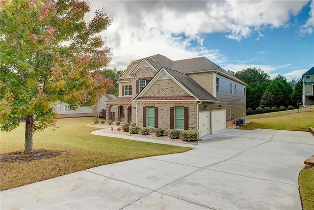 $575,000 | 2229 Caledonia Drive Southeast, Lawrenceville, GA 30045