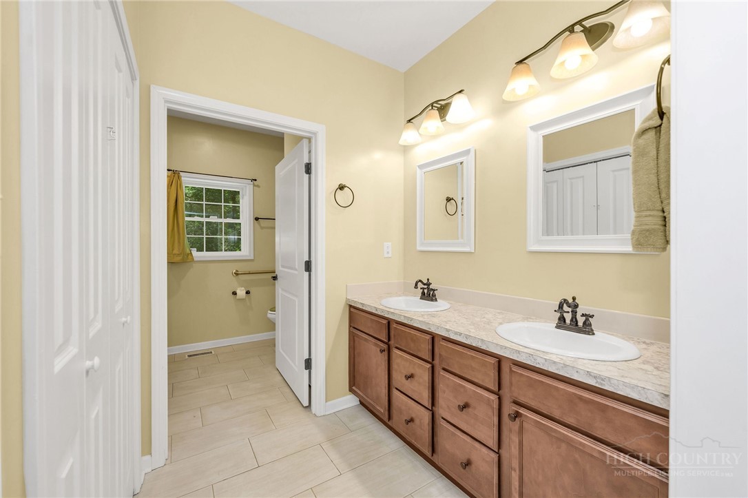 324 Hidden Spring Road West Jefferson, NC 28694 - Photo 29 of 38