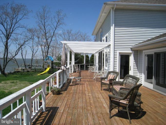 1007 Long Point Road Grasonville, MD 21638 - Photo 19 of 21 Deck