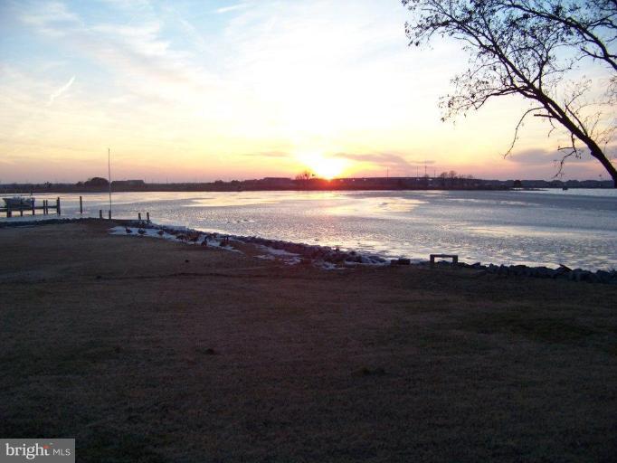 1007 Long Point Road Grasonville, MD 21638 - Photo 3 of 21 River View