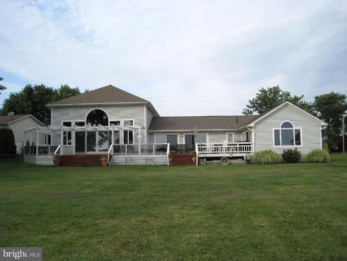 1007 Long Point Road Grasonville, MD 21638 - Photo 4 of 21 Exterior (Rear)