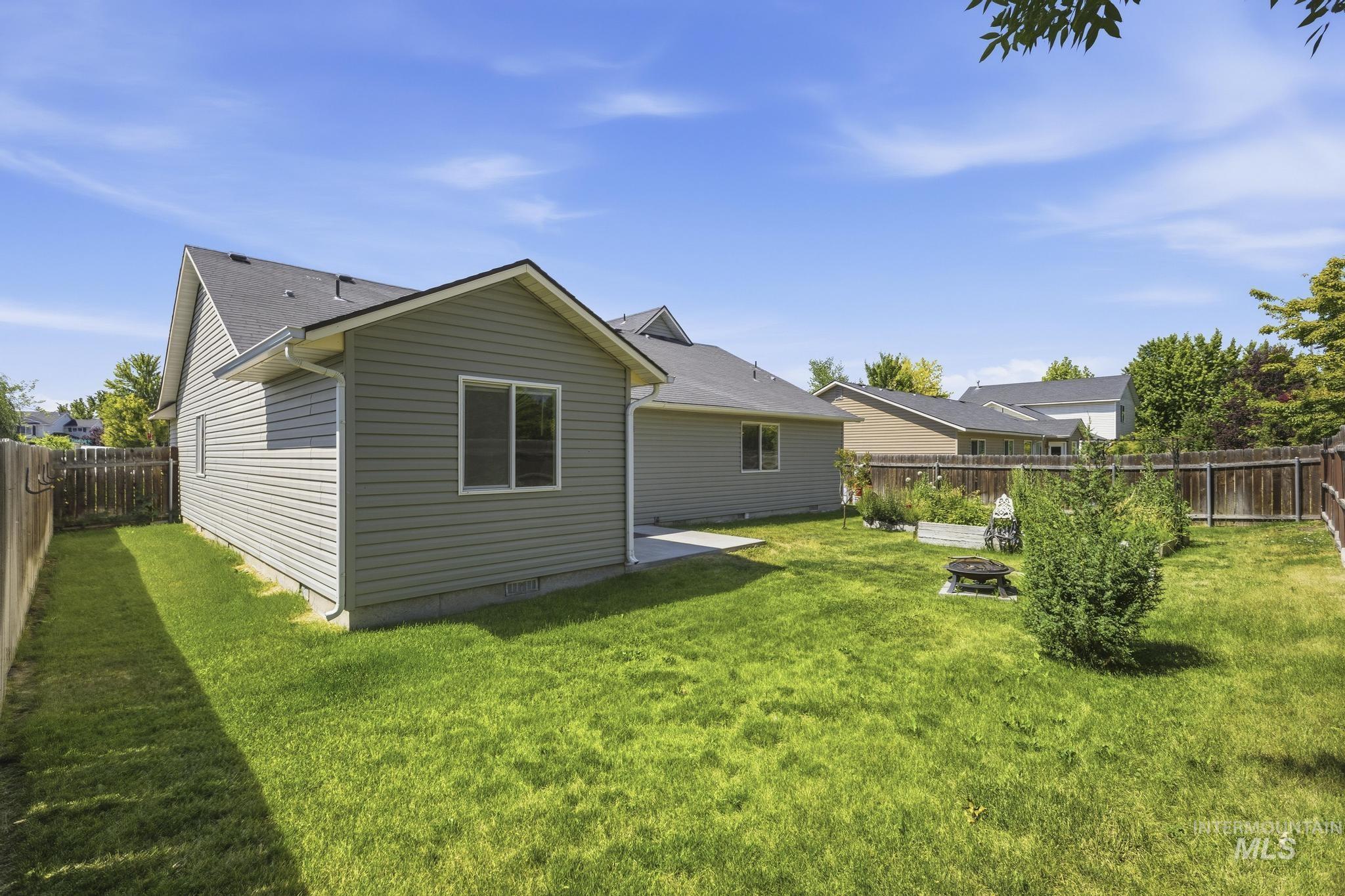 2611 Carnegie Street Caldwell, ID 83607 - Photo 33 of 46