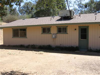 42909 Ranger Cir Court Coarsegold, CA 93614 - Photo 4 of 10 back of house