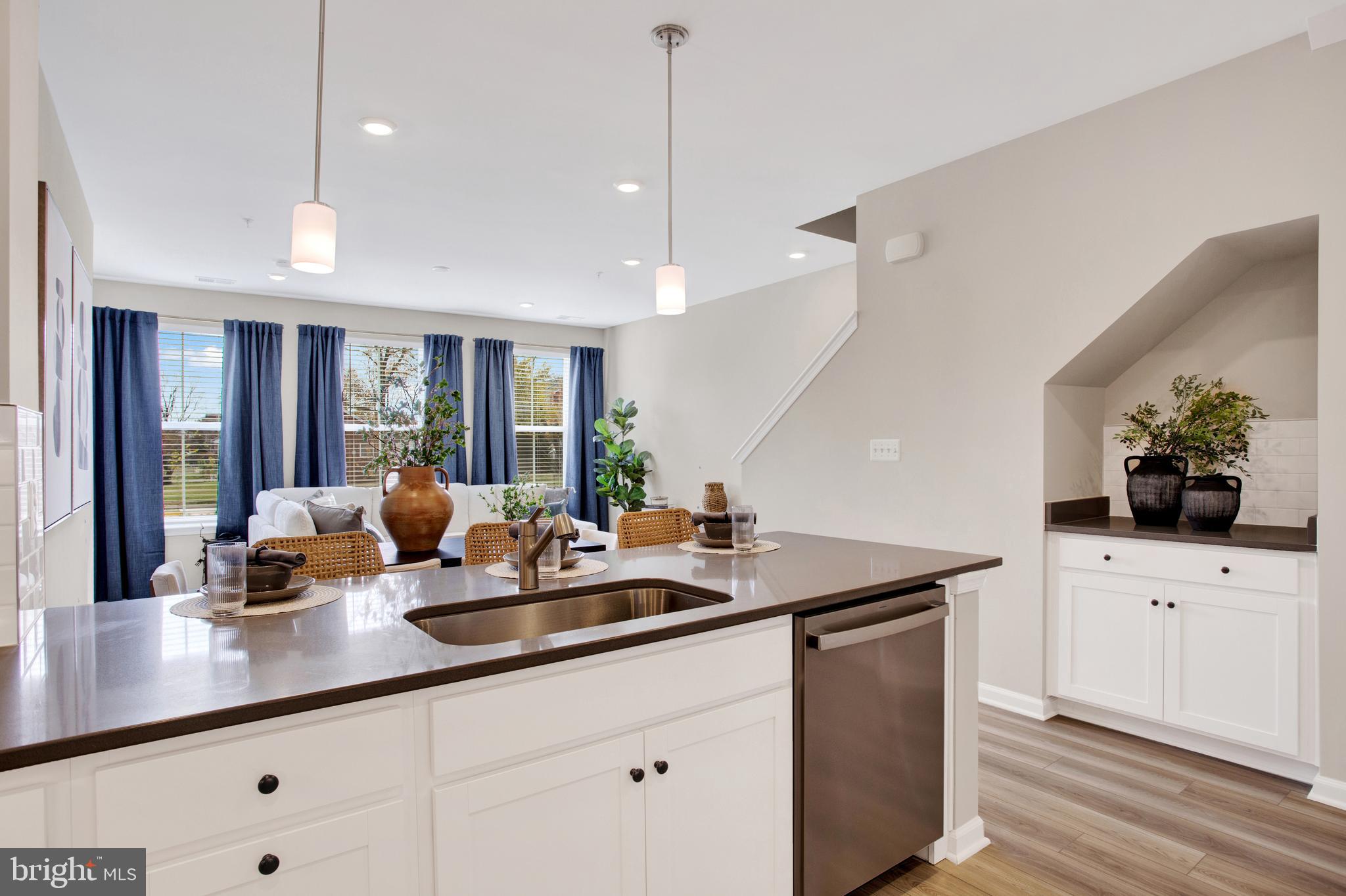 9664 Swallowtail Lane Manassas, VA 20110 - Photo 19 of 95 Harrington Model - Kitchen with Pendant Lighting