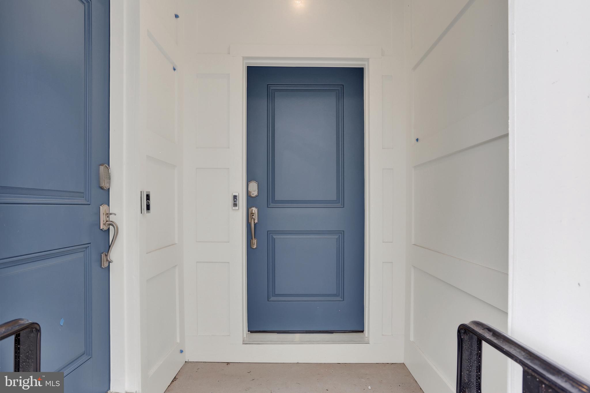 9664 Swallowtail Lane Manassas, VA 20110 - Photo 4 of 95 9664 Swallowtail Ln - Front Door