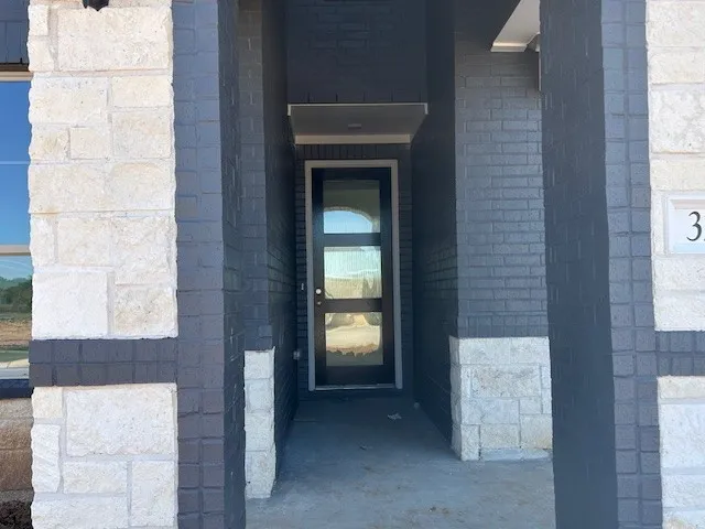 $439,990 | 320 Legacy Point Drive, Sealy, TX 77474