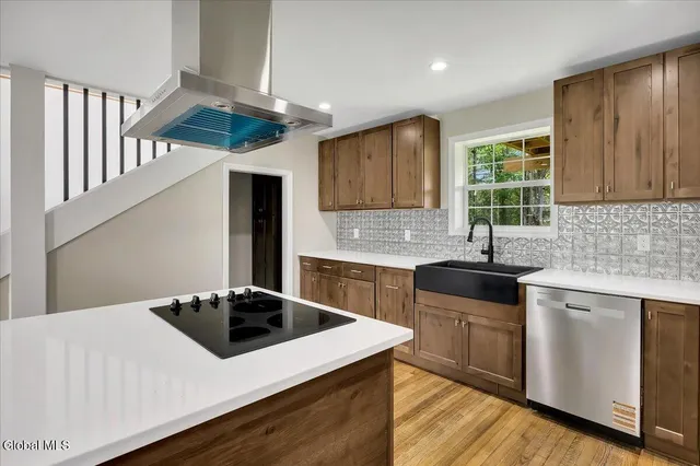 $459,000 | 378 County Highway, Hagaman, NY 12086