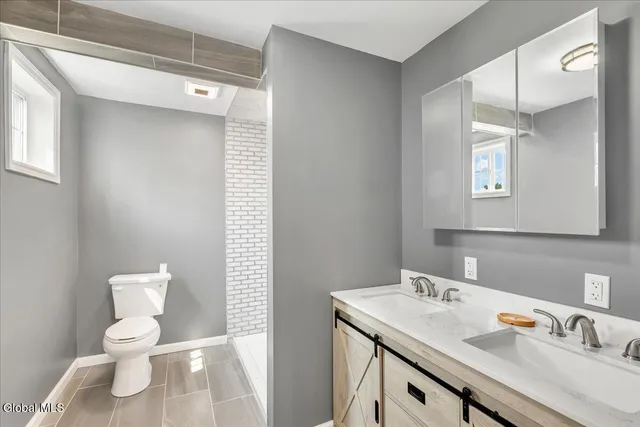 $459,000 | 378 County Highway, Hagaman, NY 12086