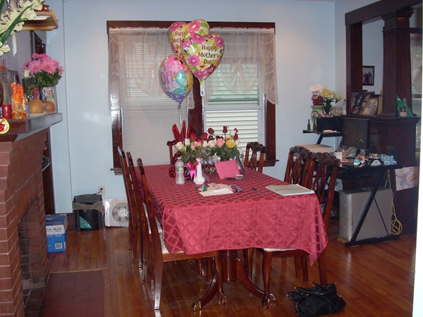 26 Stoneland Road Worcester, MA 01603 - Photo 4 of 26 Gallery Image 4