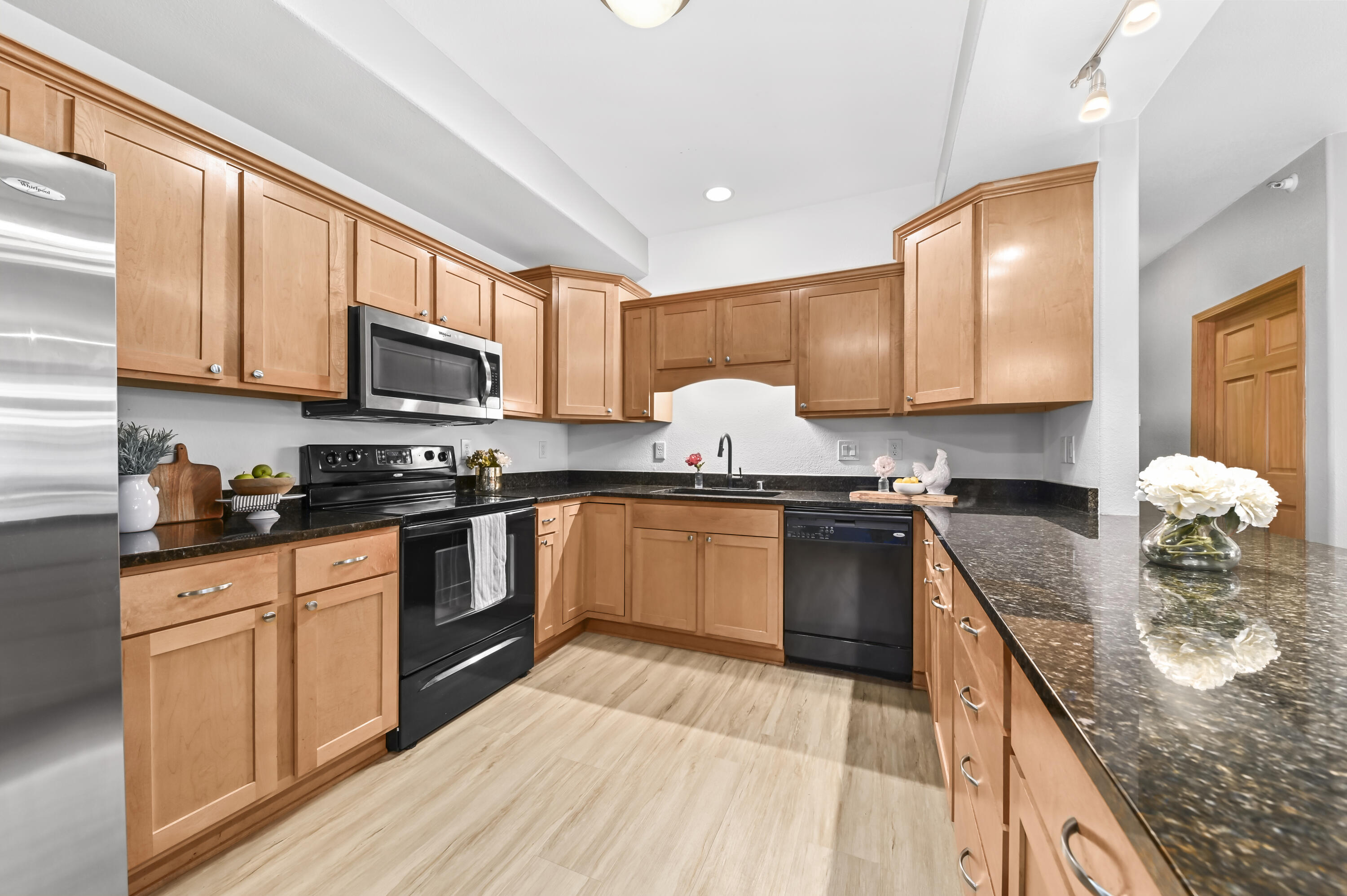 132 North 74th Street, Unit 132 Milwaukee, WI 53213 - Photo 18 of 31 EUP_3747