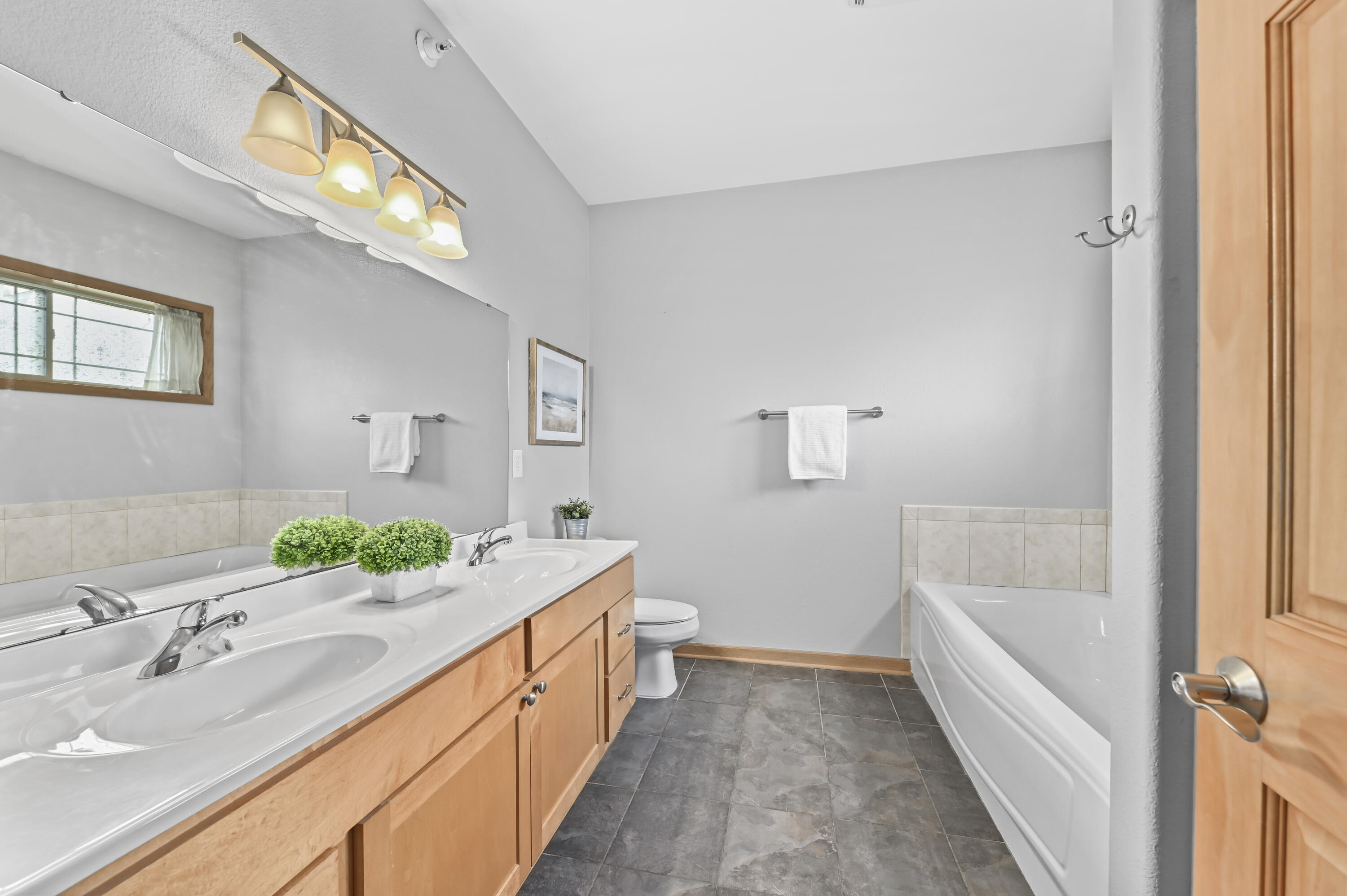 132 North 74th Street, Unit 132 Milwaukee, WI 53213 - Photo 28 of 31 EUP_3797