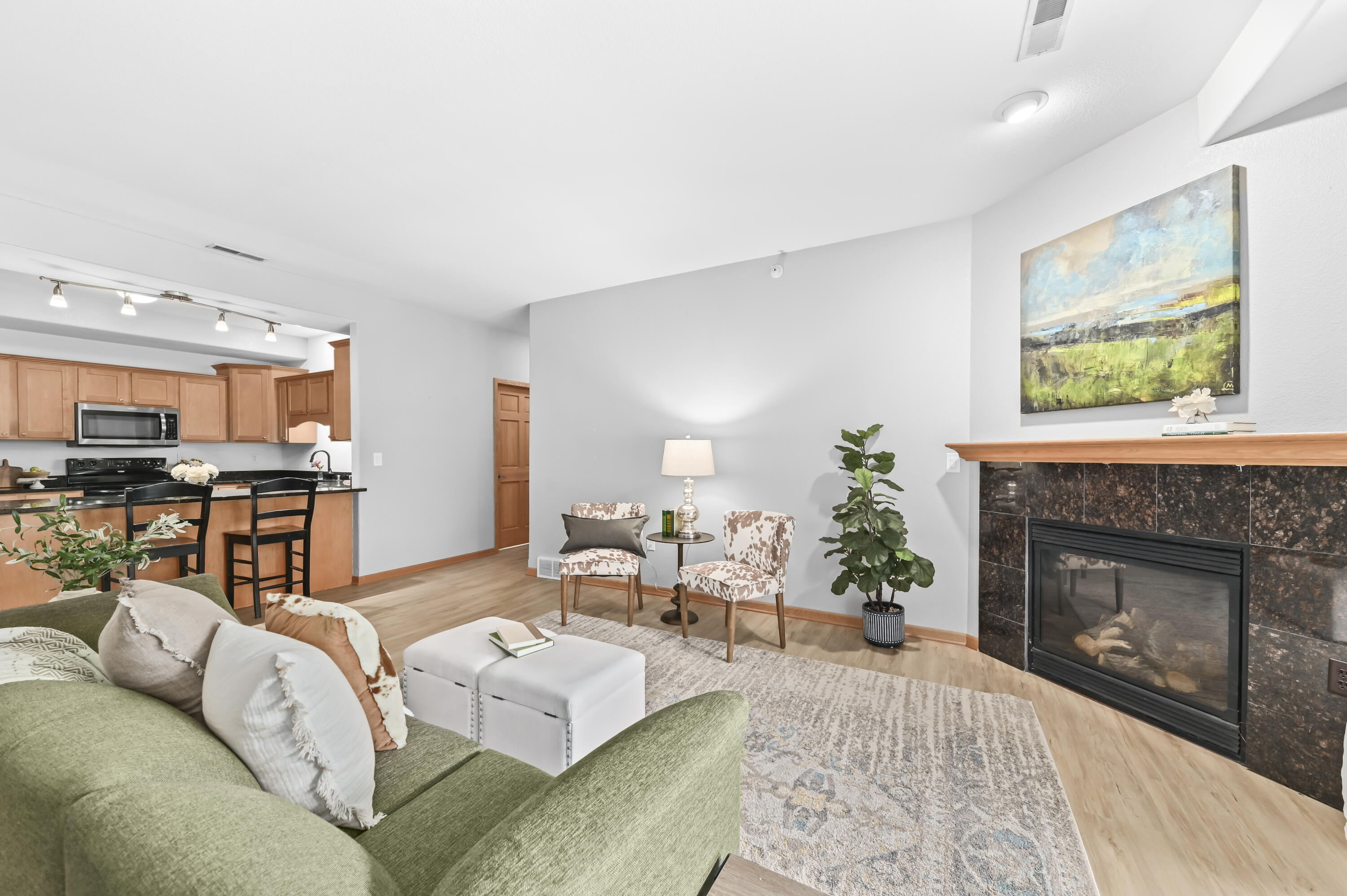 132 North 74th Street, Unit 132 Milwaukee, WI 53213 - Photo 6 of 31 EUP_3681