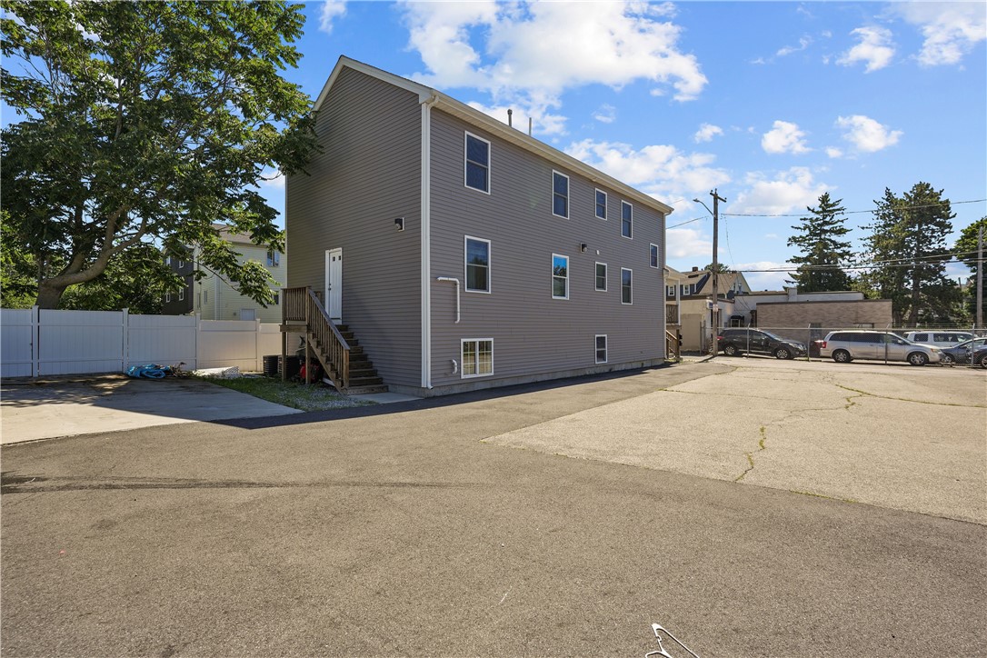 8 Tappan Street Providence, RI 02908 - Photo 39 of 40