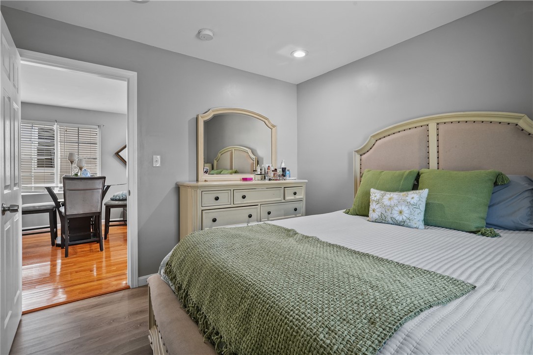 8 Tappan Street Providence, RI 02908 - Photo 9 of 40