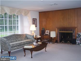 22 Springhouse Lane Media, PA 19063 - Photo 4 of 6 Living Room