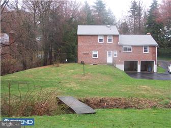 22 Springhouse Lane Media, PA 19063 - Photo 5 of 6 Exterior Back