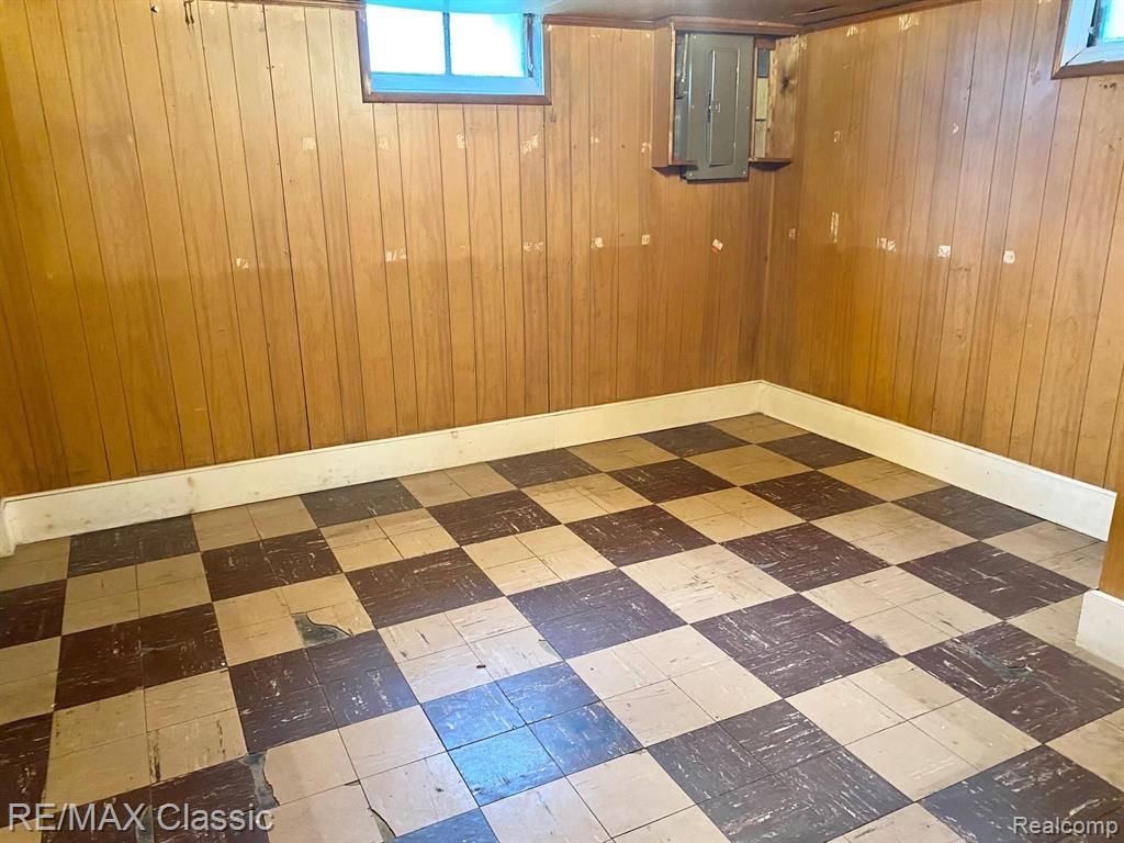 21313 Inkster Road Farmington Hills, MI 48336 - Photo 17 of 19