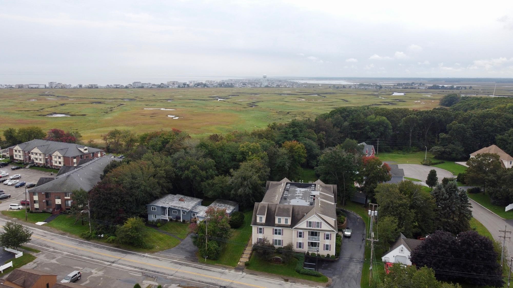 437 Winnacunnet Road, Unit 102 Hampton, NH 03842 - Photo 4 of 29