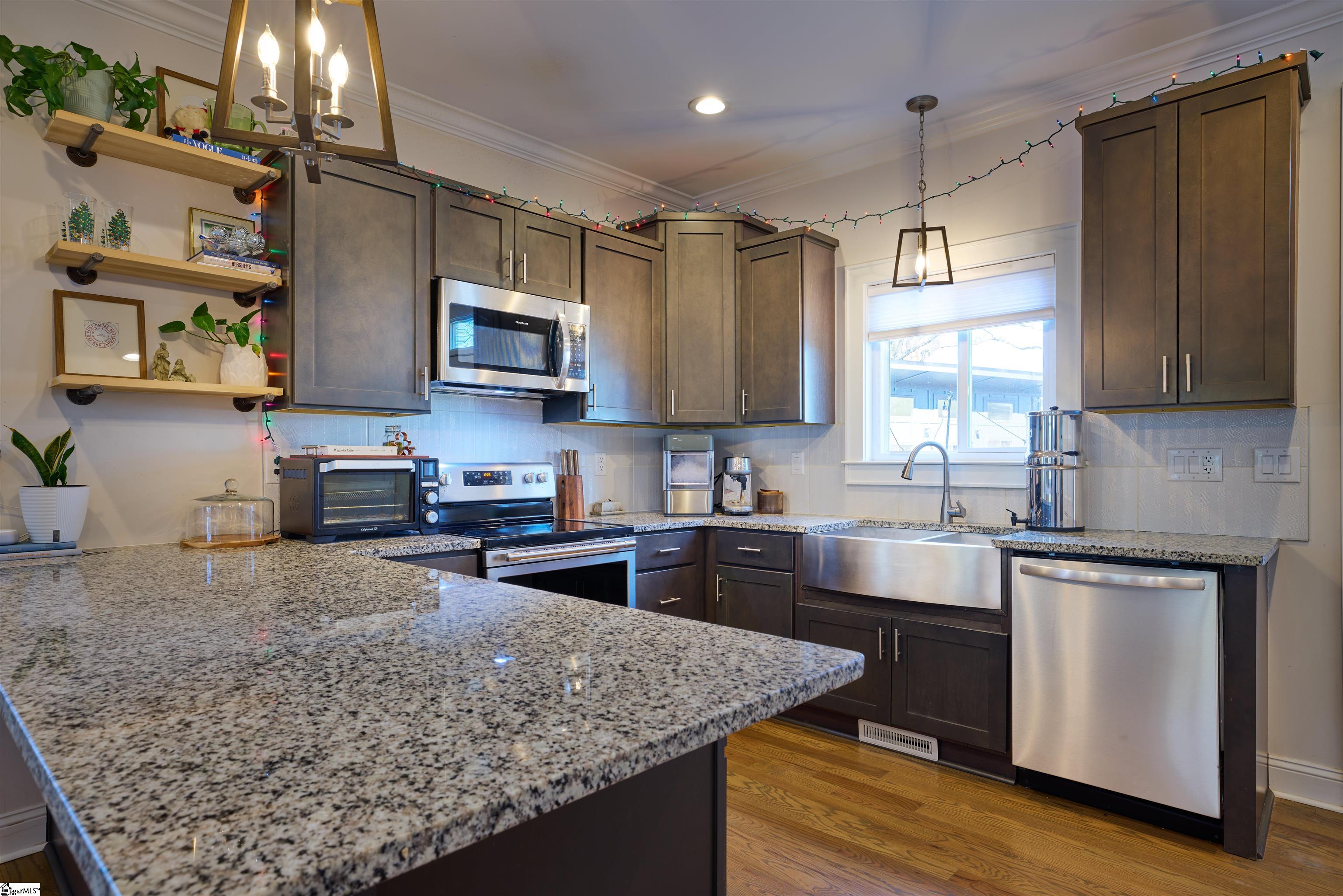 4 Vest Street Travelers Rest, SC 29690 - Photo 3 of 42