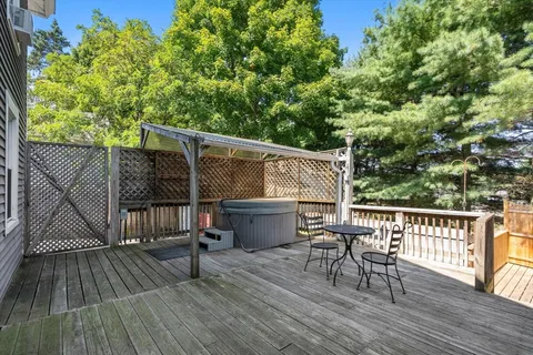$685,000 | 20 Curve Street, Framingham, MA 01702
