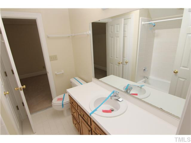 1932 Carrbridge Way Raleigh, NC 27615 - Photo 11 of 22 Bathroom