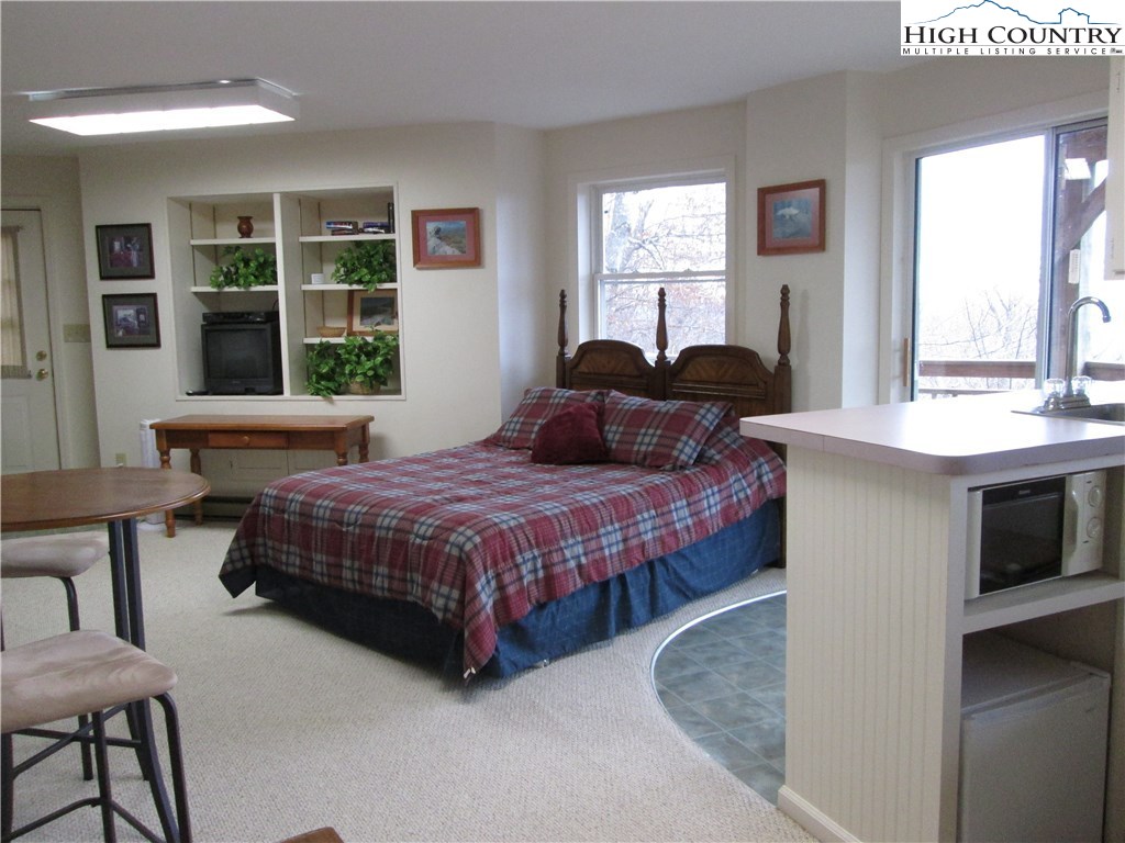 138 Village Road Beech Mountain, NC 28604 - Photo 13 of 14 Gallery Image 13