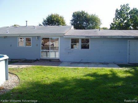 2742 Longview Avenue Rochester, MI 48307 - Photo 2 of 14 Longview, 2742 Back of Home
