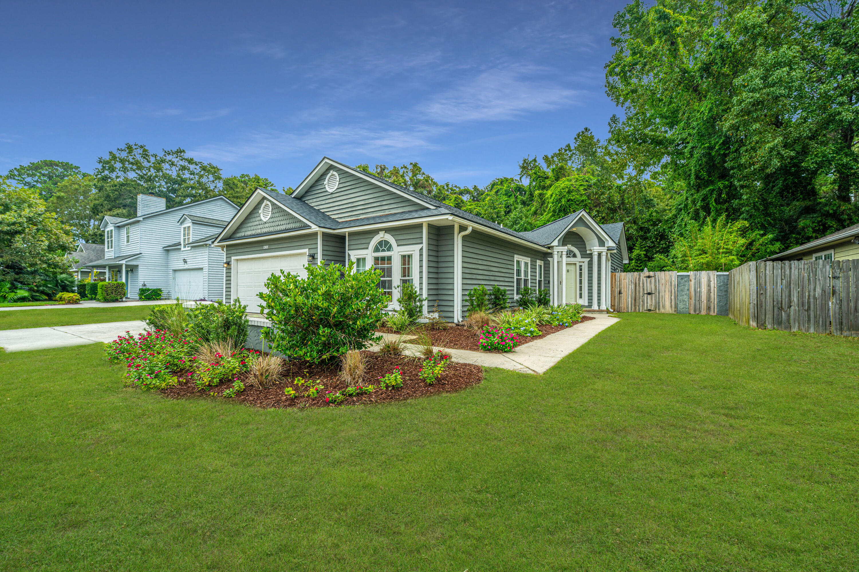 1305 Llewellyn Road Mount Pleasant, SC 29464 - Photo 2 of 37 1305 Llewellyn Rd