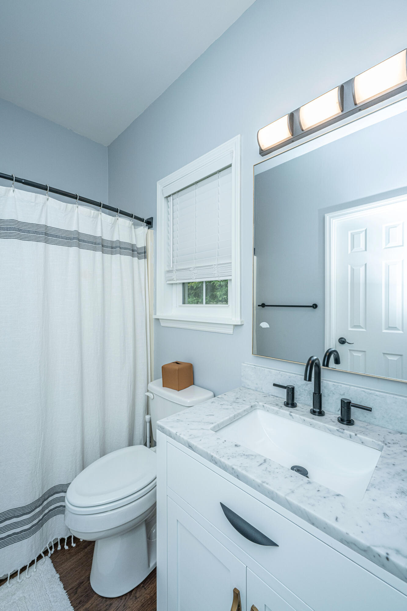 1305 Llewellyn Road Mount Pleasant, SC 29464 - Photo 27 of 37 Jack & Jill Bath