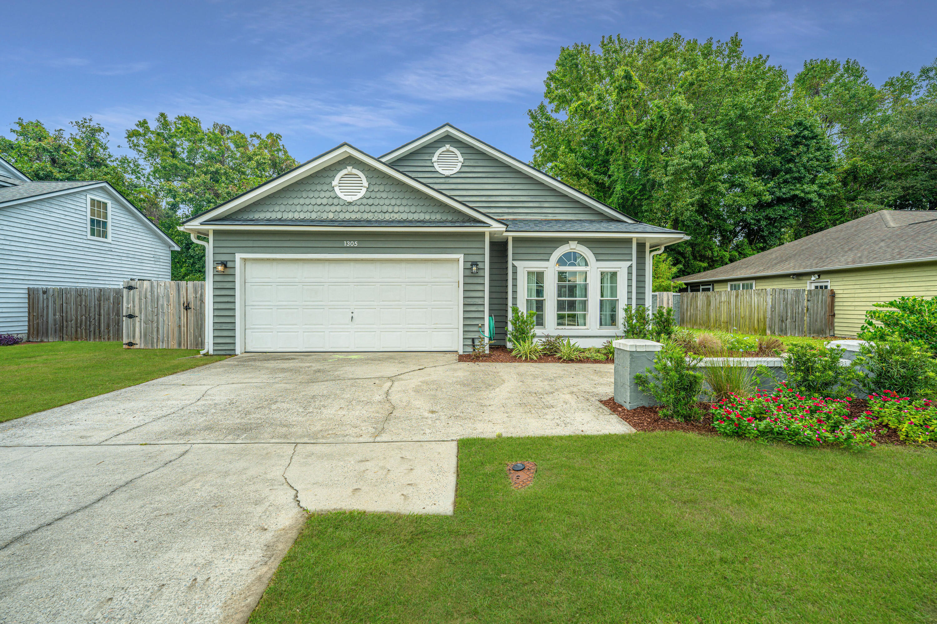 1305 Llewellyn Road Mount Pleasant, SC 29464 - Photo 3 of 37 1305 Llewellyn Rd