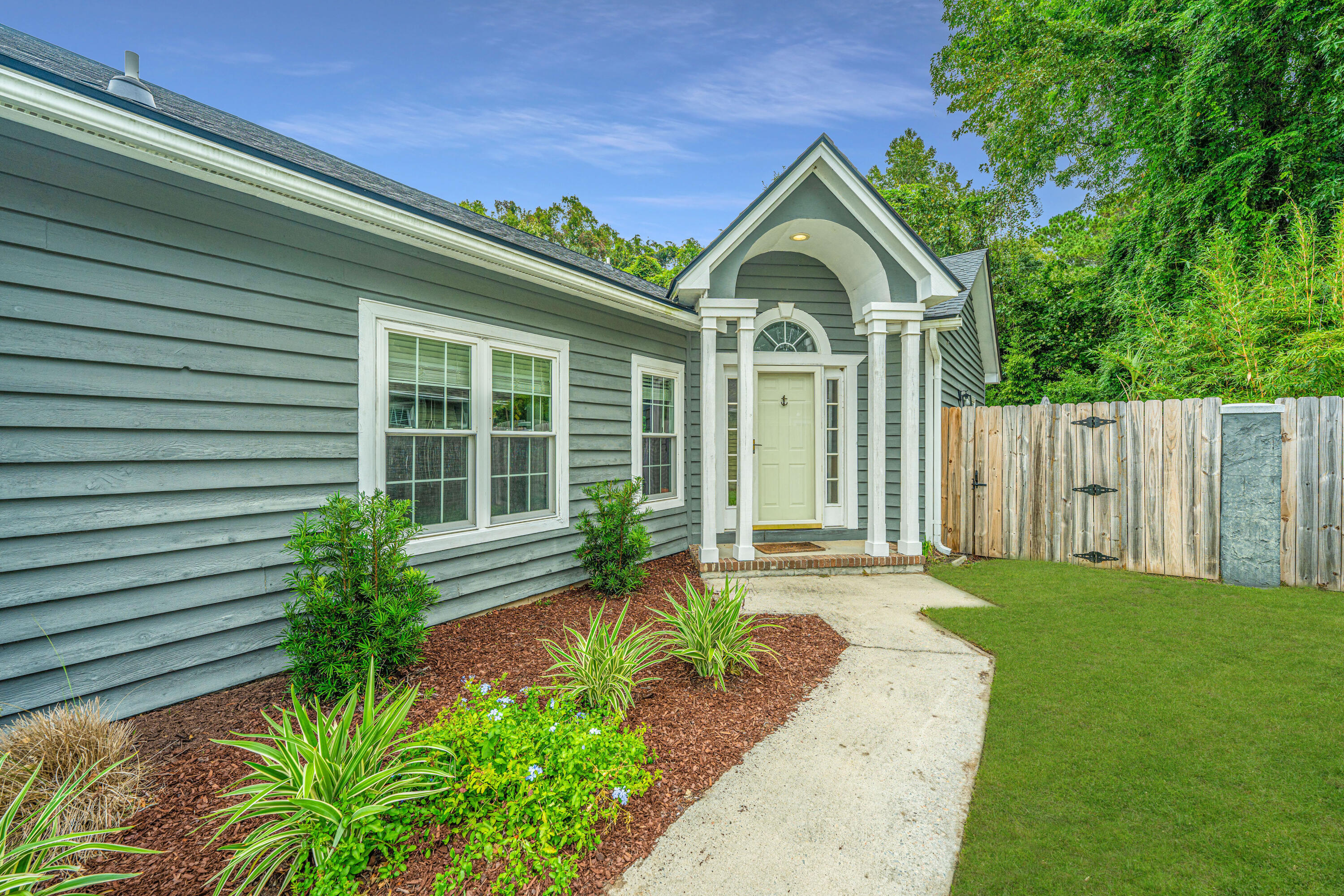 1305 Llewellyn Road Mount Pleasant, SC 29464 - Photo 4 of 37 1305 Llewellyn Rd