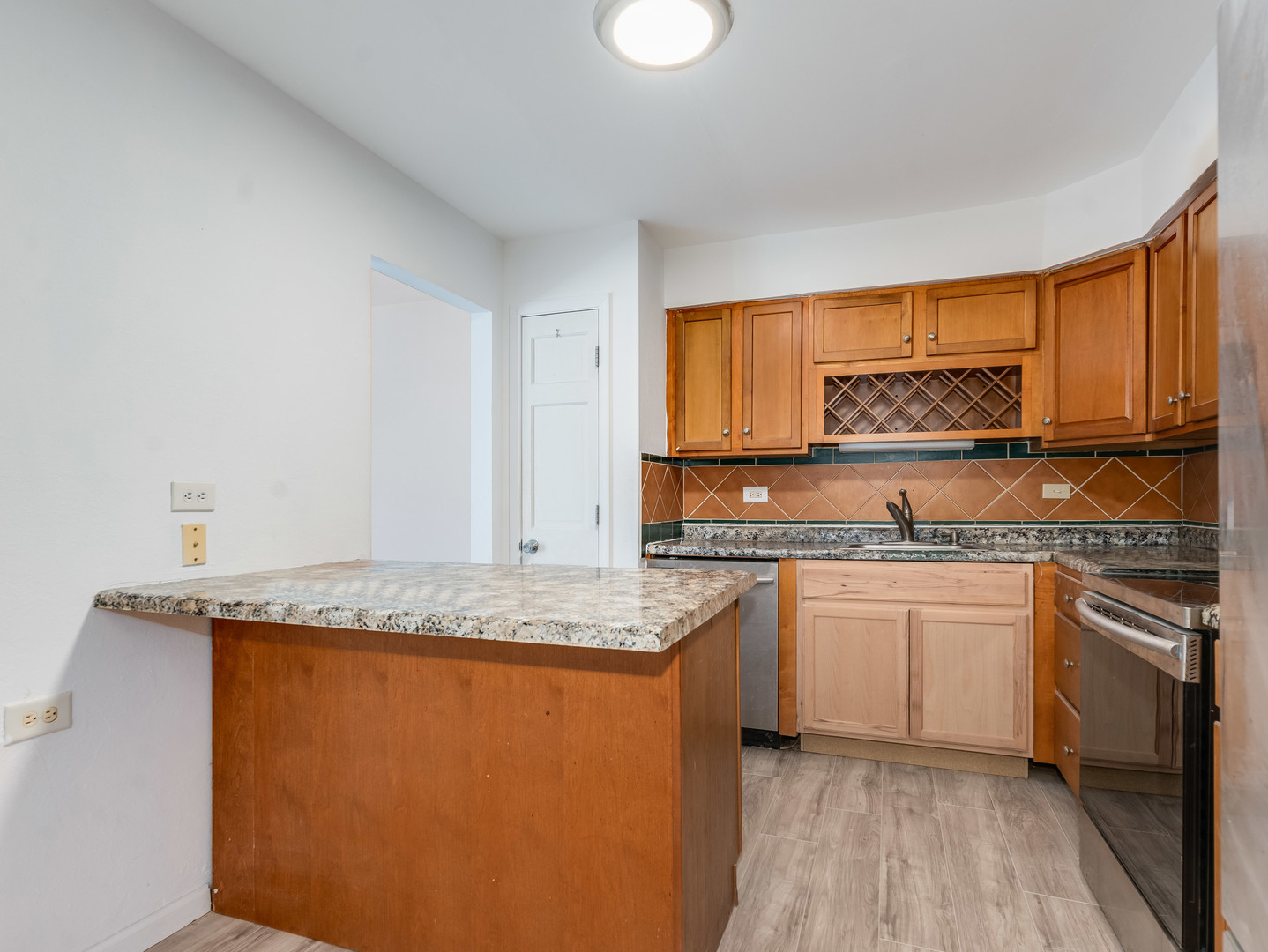 555 Monroe Road Bolingbrook, IL 60440 - Photo 6 of 18 Gallery Image 6