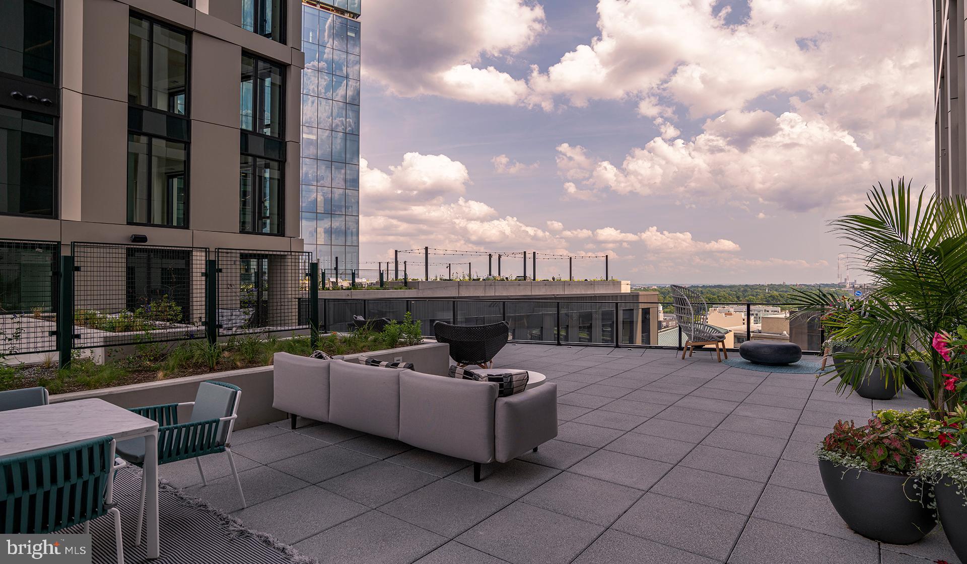 4710 Elm Street, Unit 2BE1007 Bethesda, MD 20814 - Photo 33 of 91