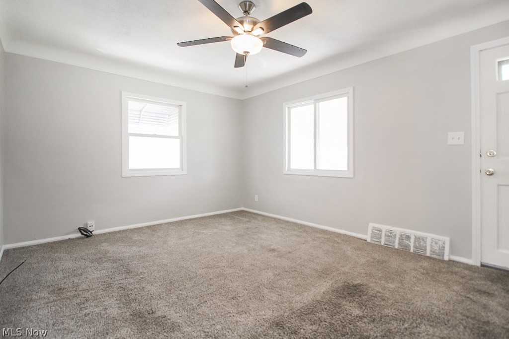 13209 Havana Road Cleveland, OH 44125 - Photo 4 of 32 Gallery Image 4