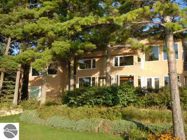 6959 Deepwater Point Road Williamsburg, MI 49690 - Photo 4 of 25 1730494-3.JPG