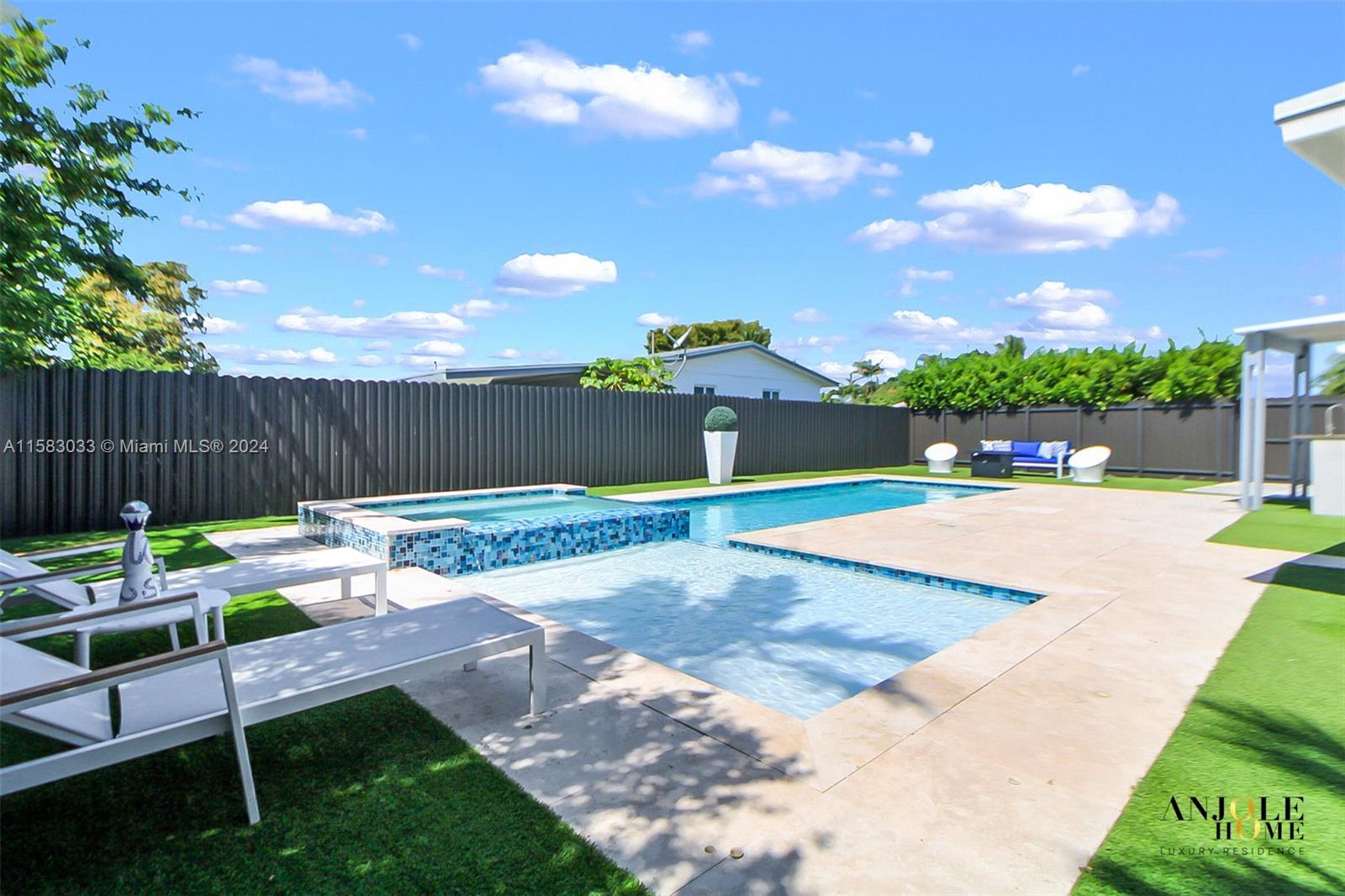 10400 Southwest 42nd St