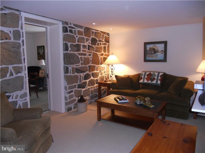 1560 Welsh Road Reading, PA 19607 - Photo 15 of 23