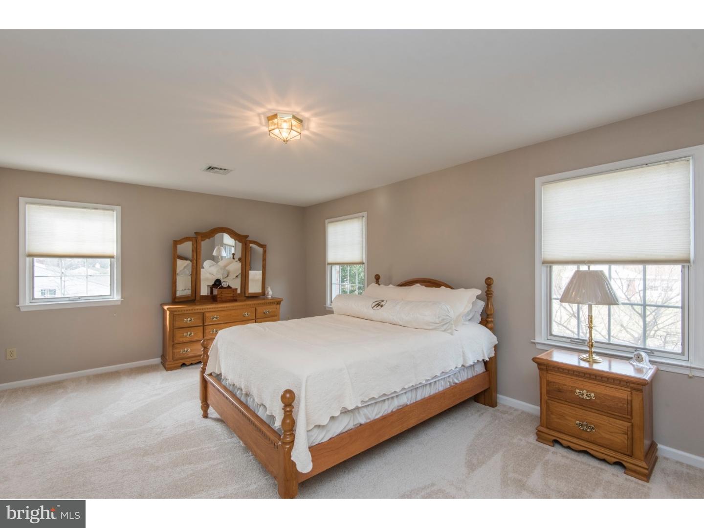 726 Suffolk Road Abington, PA 19046 - Photo 12 of 24 Bedroom - Main