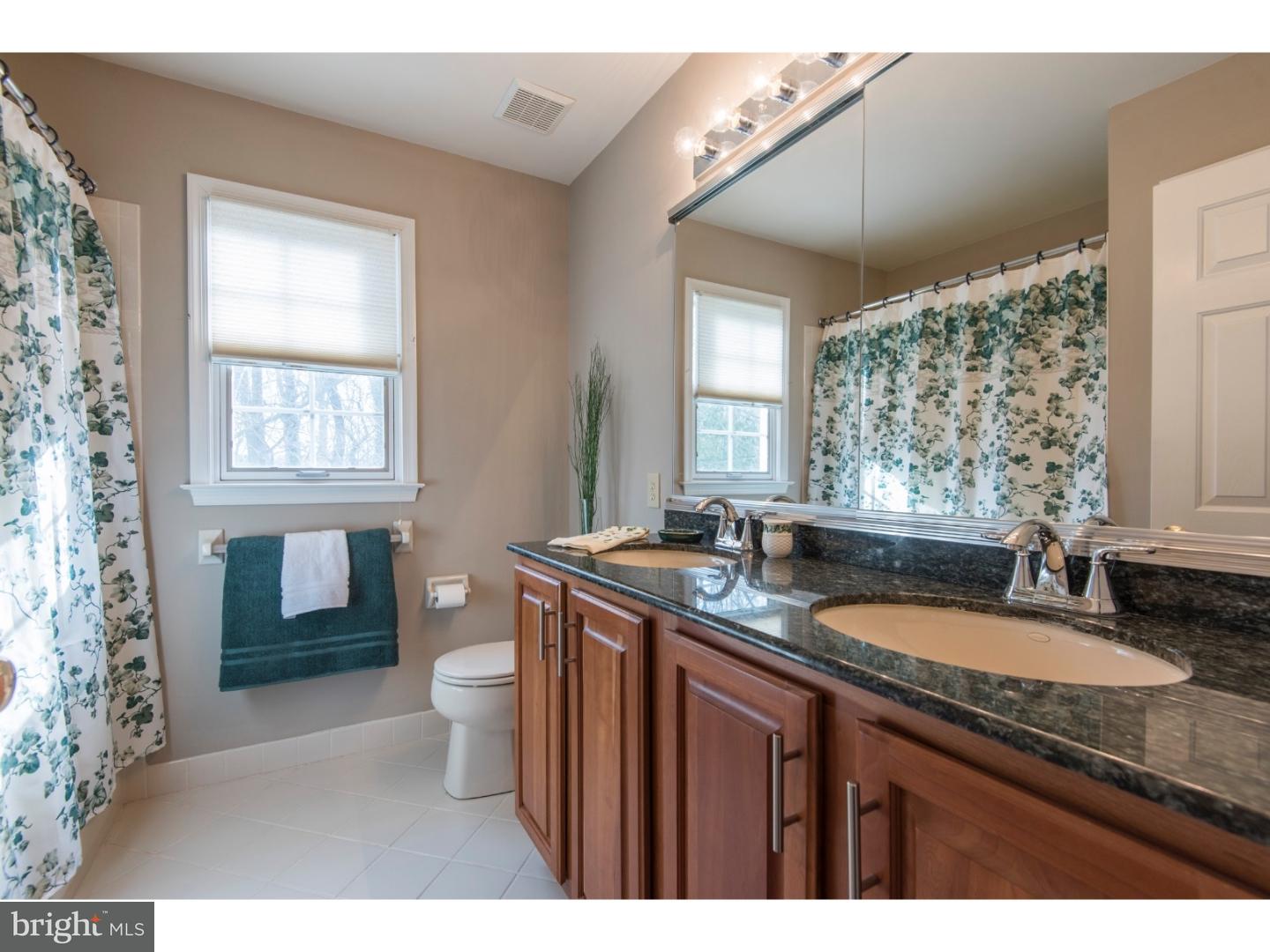 726 Suffolk Road Abington, PA 19046 - Photo 16 of 24 Bathroom