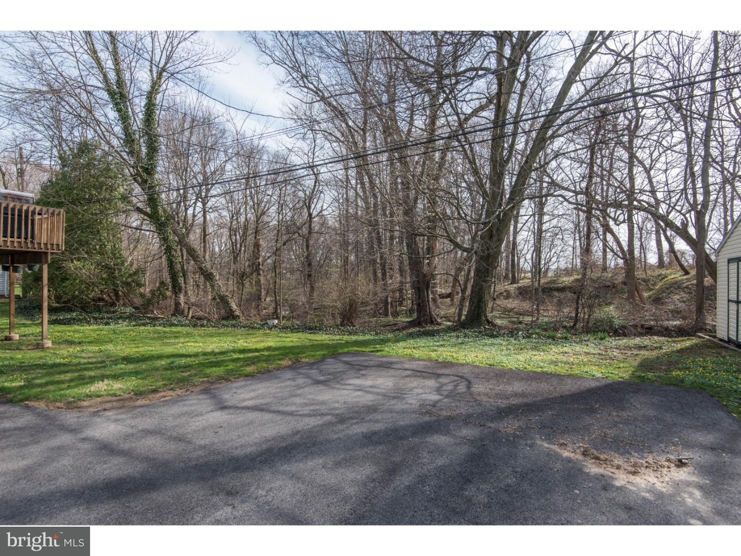 726 Suffolk Road Abington, PA 19046 - Photo 22 of 24 Exterior Side
