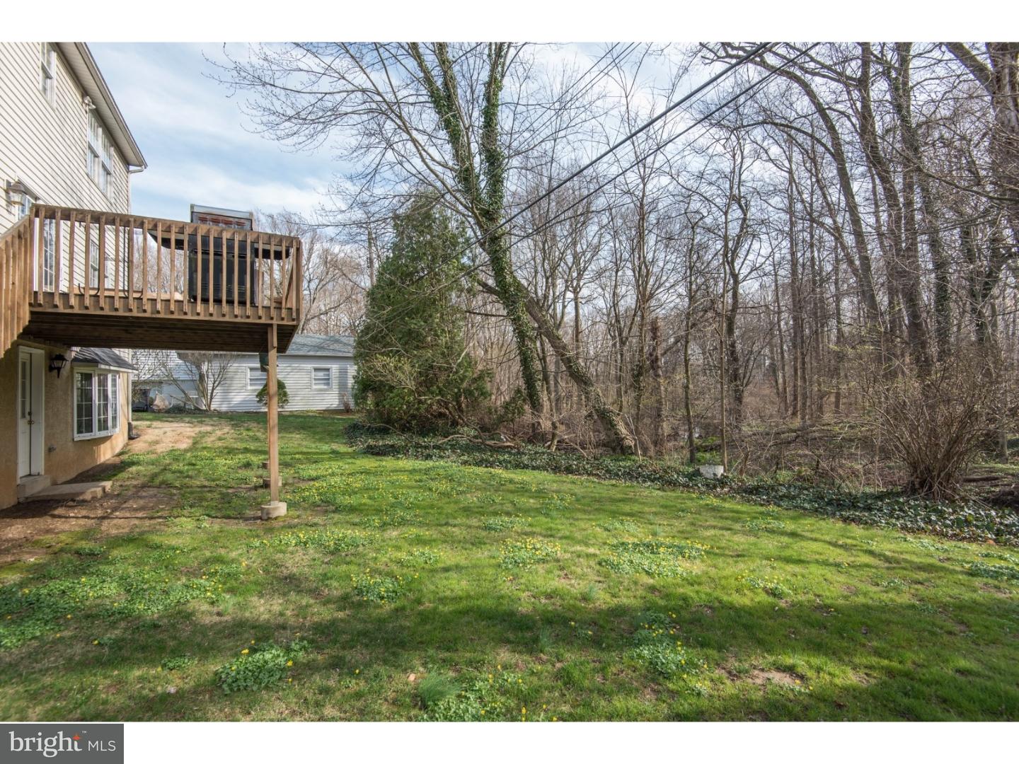 726 Suffolk Road Abington, PA 19046 - Photo 23 of 24 Exterior Back