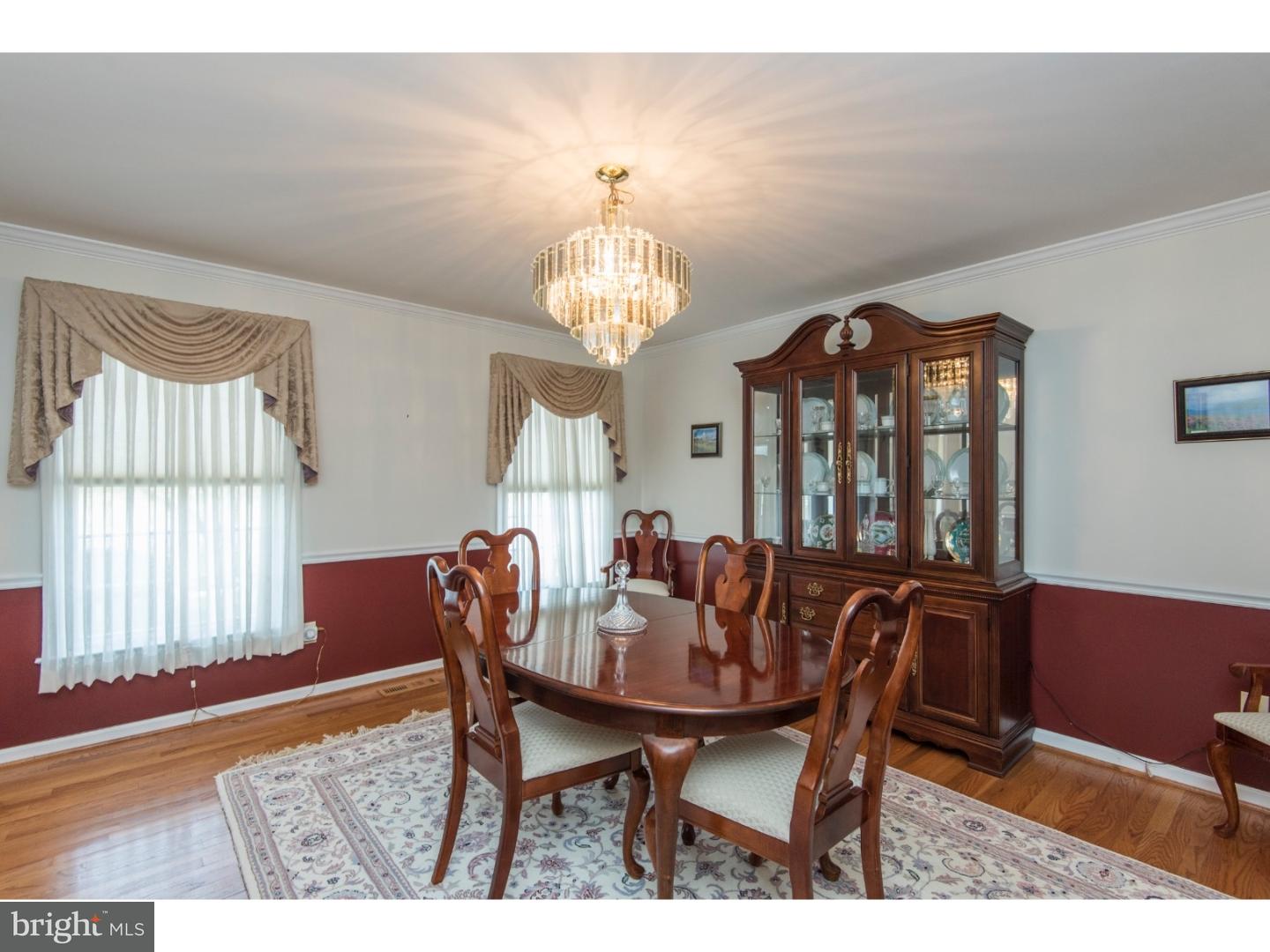726 Suffolk Road Abington, PA 19046 - Photo 5 of 24 Dining Room