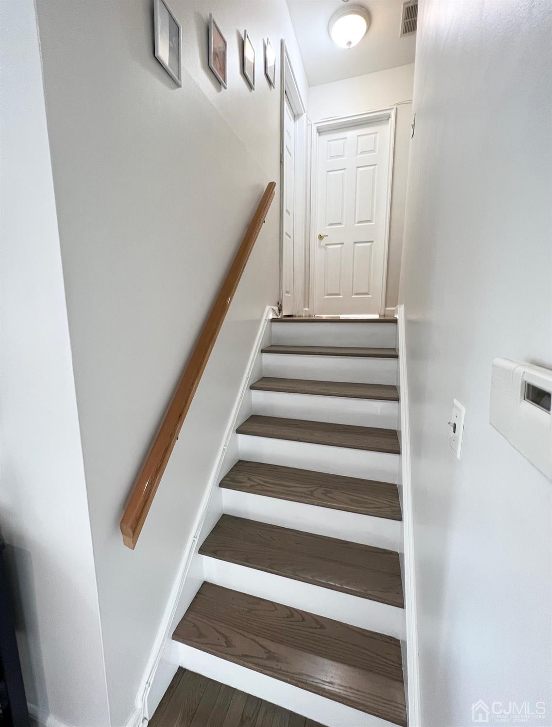 7 Wilshire Road Edison, NJ 08817 - Photo 6 of 14 a view of entryway